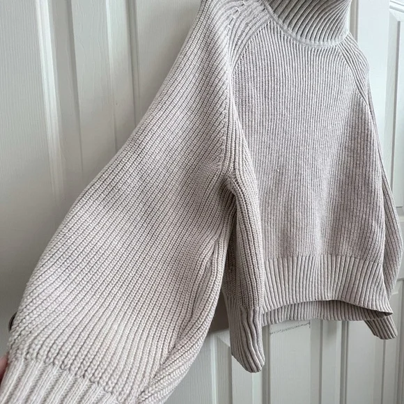 Women’s mock neck sweater - Picture 2 of 4